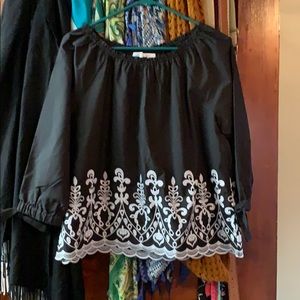 Time and Tru black and white blouse